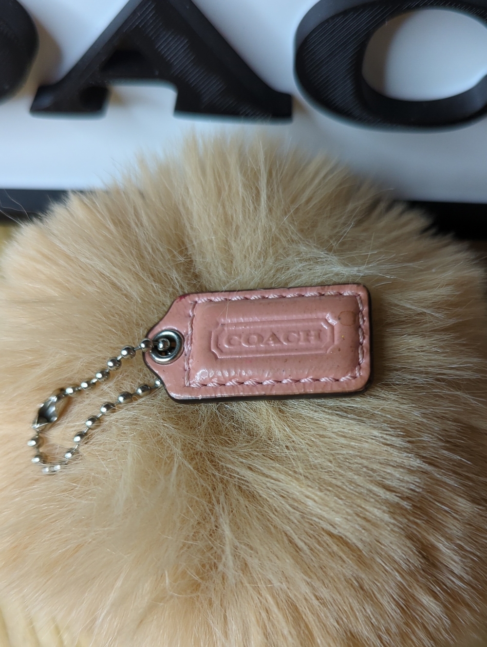(0041) Coach Pink Patent Leather Hang Tag